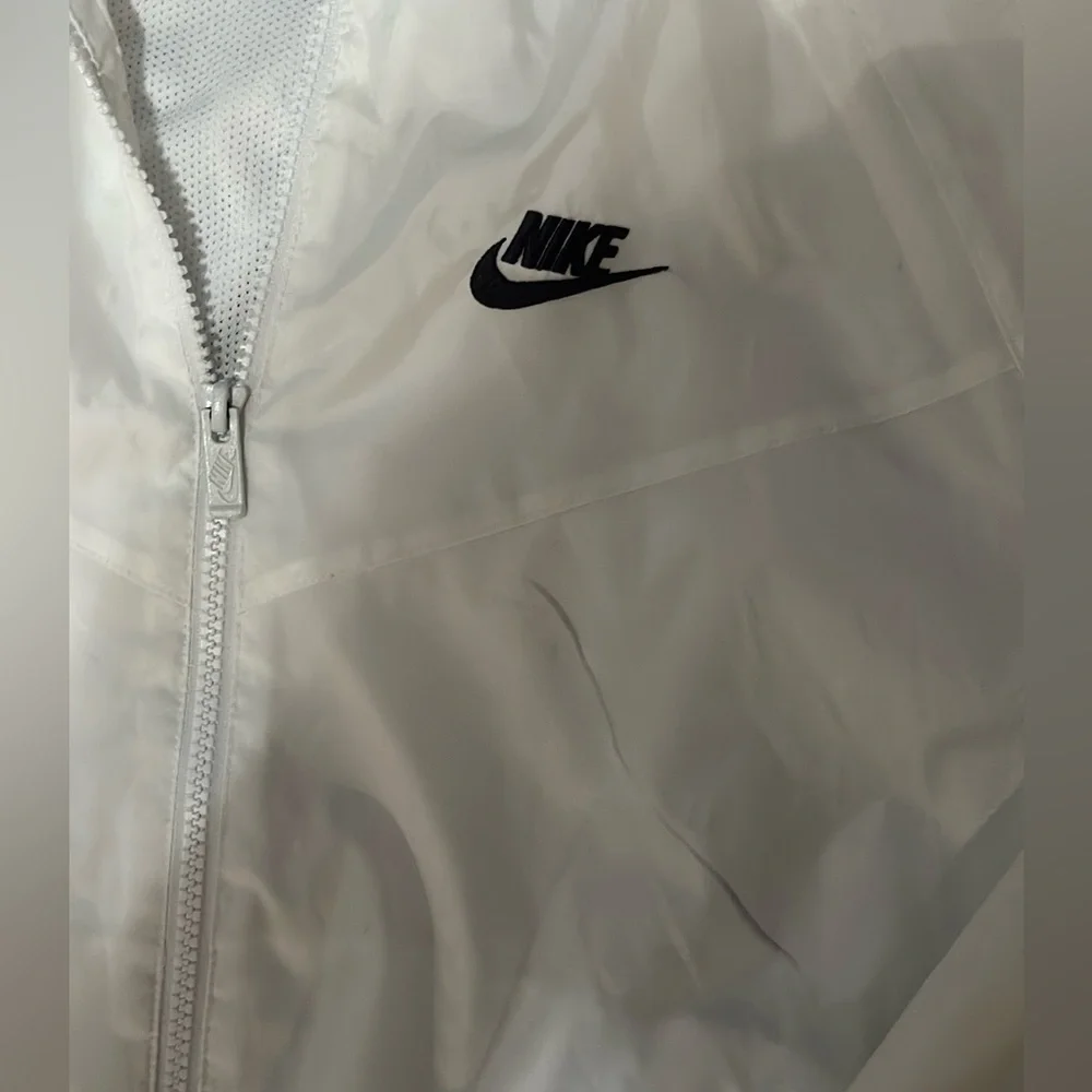 Nike Men's Classic White Windbreaker